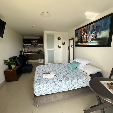 Sea Life Apartamentos En Via Principal Centro Y San Luis San Andrés Eksteriør bilde