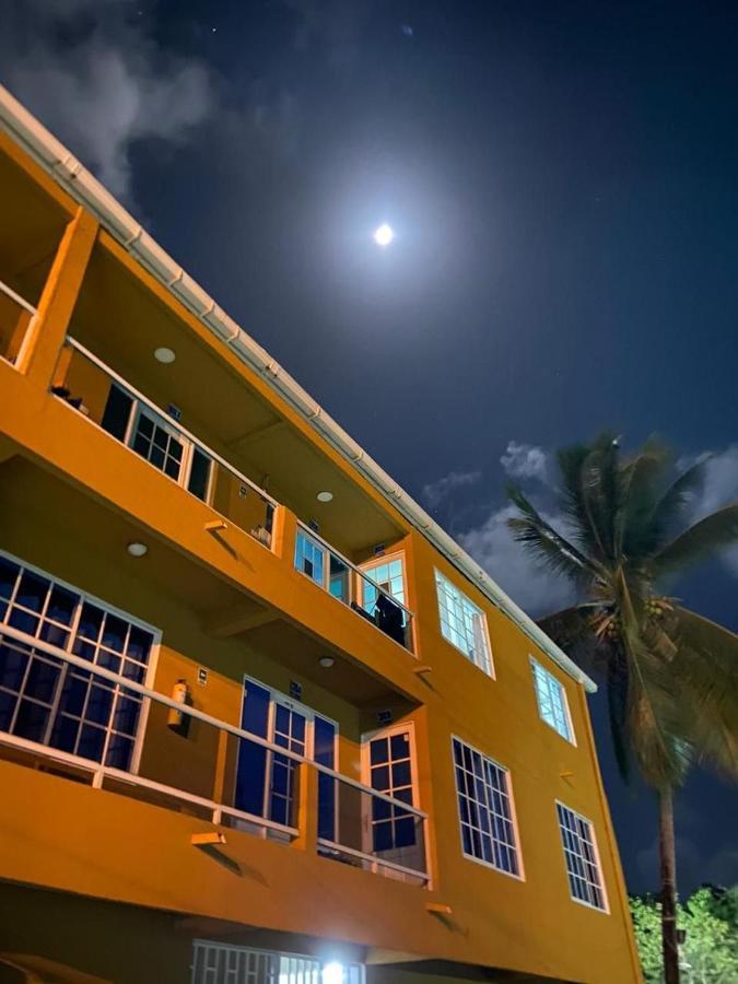 Sea Life Apartamentos En Via Principal Centro Y San Luis San Andrés Eksteriør bilde
