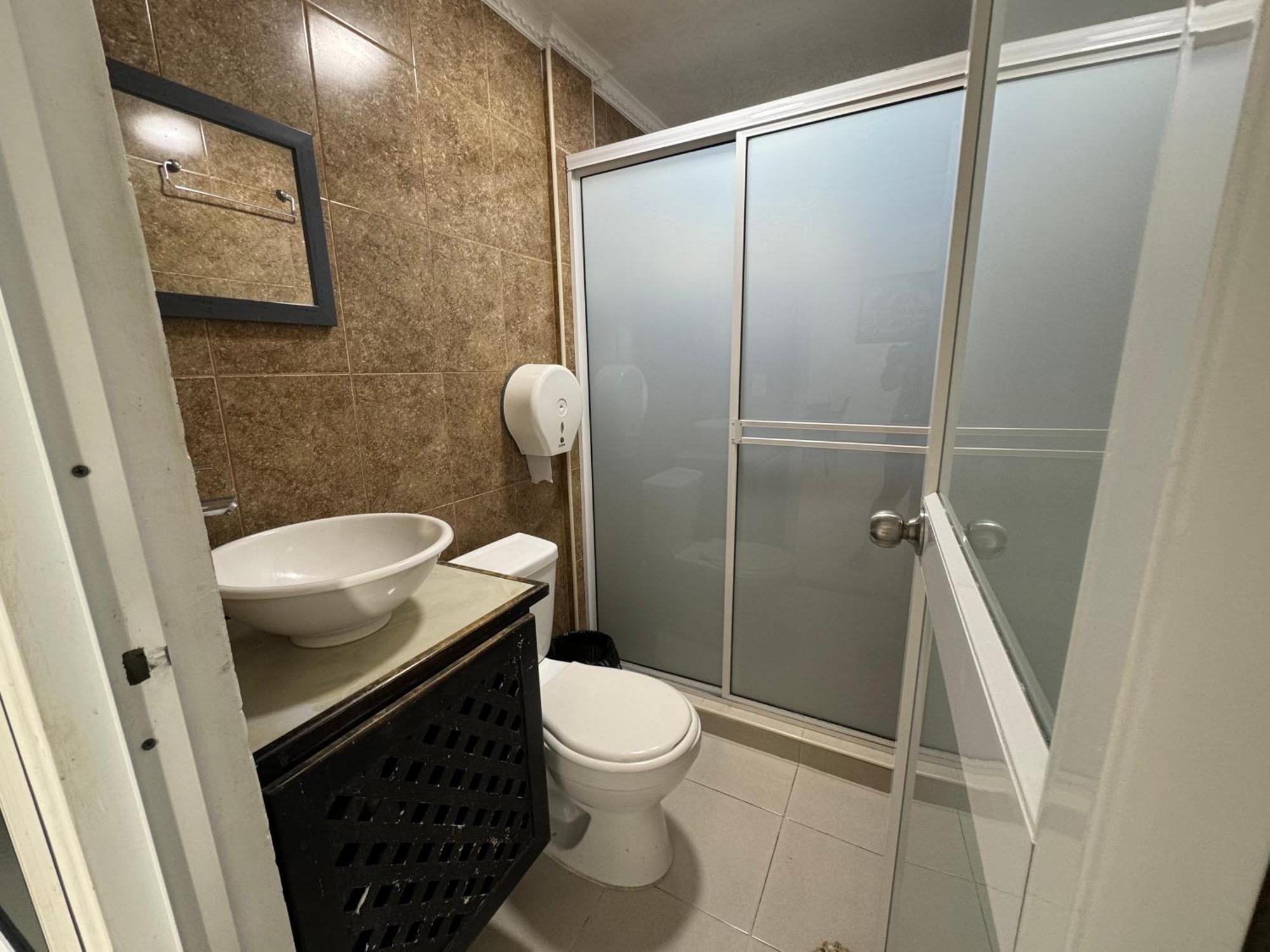 Sea Life Apartamentos En Via Principal Centro Y San Luis San Andrés Eksteriør bilde