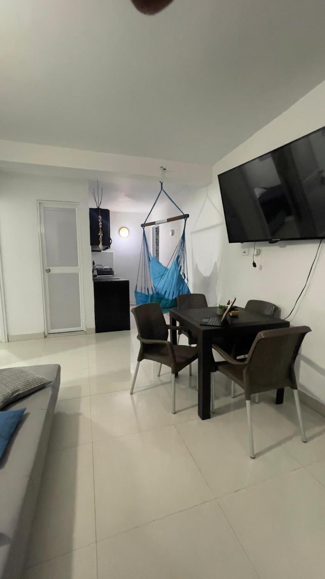 Sea Life Apartamentos En Via Principal Centro Y San Luis San Andrés Eksteriør bilde